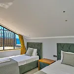 Kisla Bay Luxury - 1 Minute Walk To The *