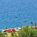Вилла Kisla Bay Luxury - 1 Minute Walk To The