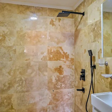Kisla Bay Luxury - 1 Minute Walk To The