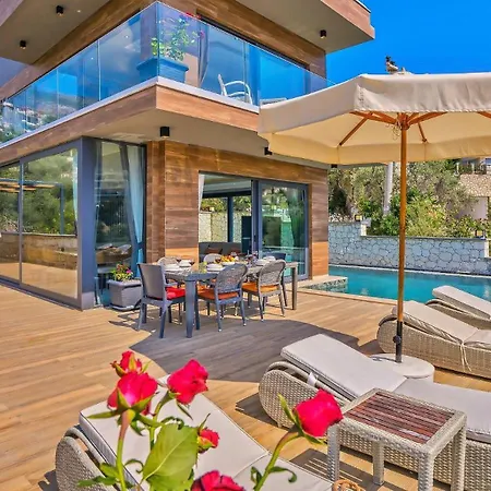 Вилла Kisla Bay Luxury - 1 Minute Walk To The *