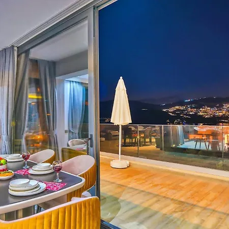 别墅 Kisla Bay Luxury - 1 Minute Walk To The